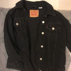 Levi black jean jacket